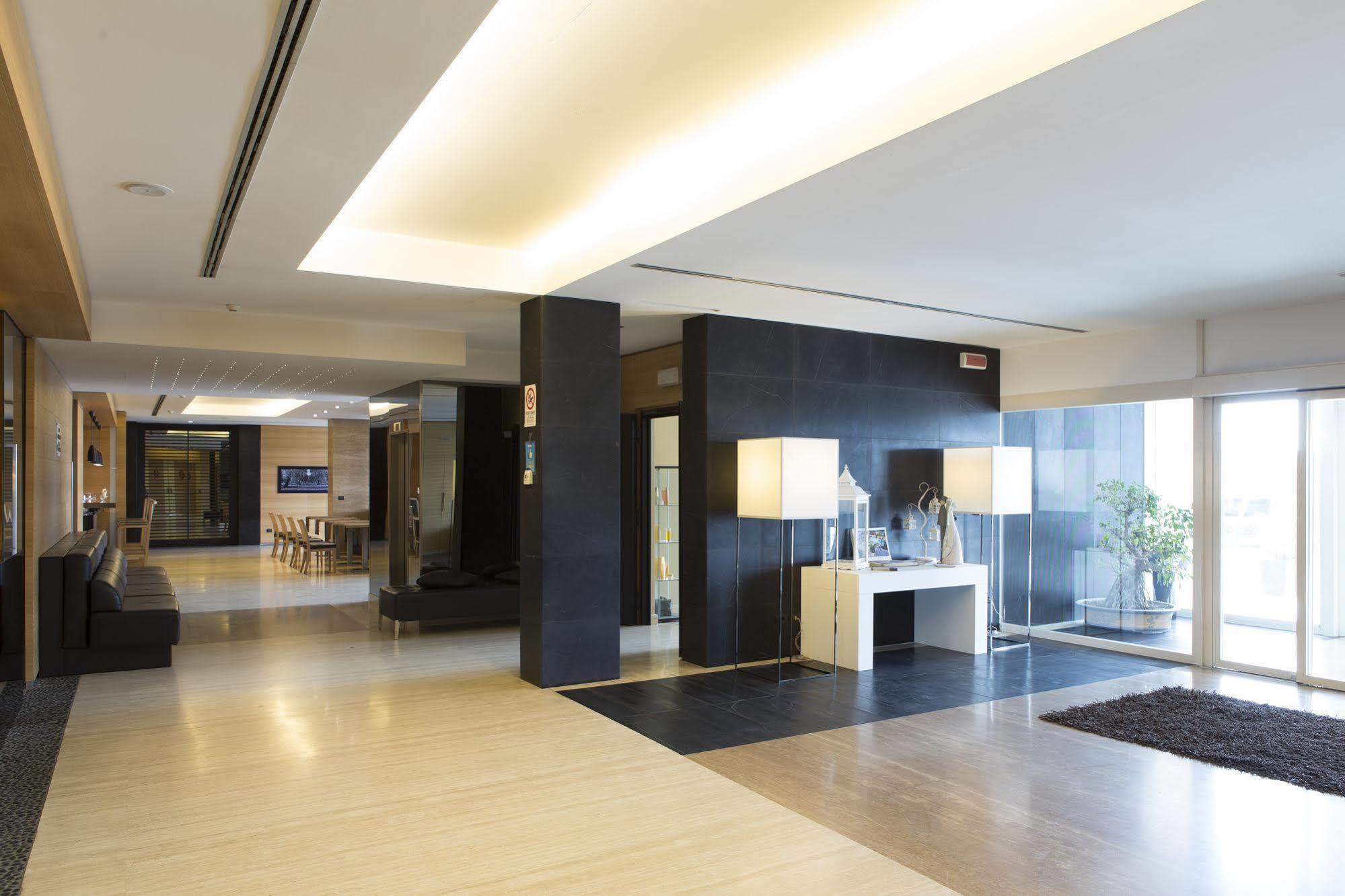 Hotel Pineta Wellness & Spa 루보디풀리아 외부 사진
